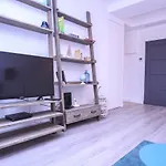 A Very Nice Furnished Apartment Near The Beaches